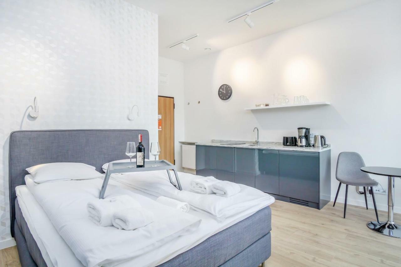 Apartments Poznan Mtp Bukowska By Noclegi Renters Buitenkant foto